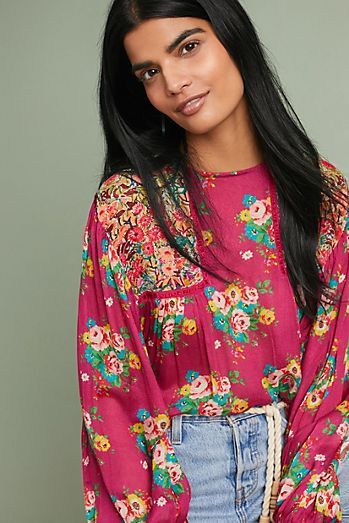 Unique Women Tops, Anthro Style, Floral Peasant Blouse, Bohemian Aesthetic, Floral Outfit, Peasant Blouse, Beautiful Blouses, Sewing Inspiration, Pullover Styling