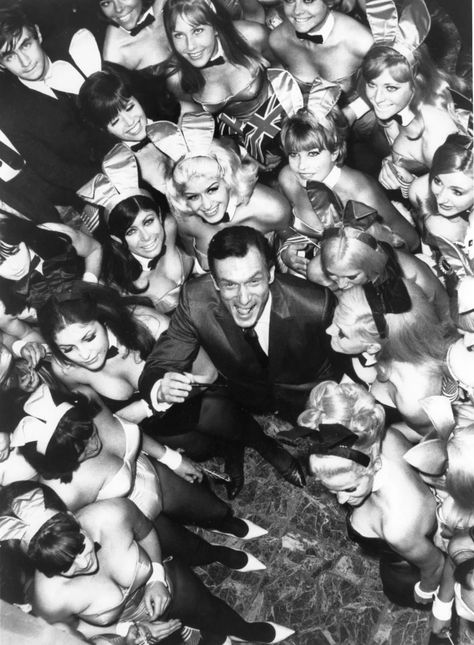 Hugh Hefner pictured surrounded by 50 Bunnies on June 27, 1966. Bunny Girls, Hugh Hefner, Vintage Bunny, The Windy City, Playboy Bunny, Foto Art, Bunny Girl, Bad Boy, A Man