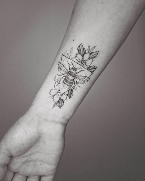 Bee Tattoo 2 by Phoebe Hunter Bee Tattoo Meaning, Honey Bee Tattoo, Hunter Tattoo, Bumble Bee Tattoo, Insect Tattoo, Floral Tattoos, Muster Tattoos, Geometric Tattoos, Inspiration Tattoos