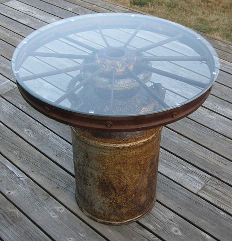 Roda Gerobak, Wagon Wheel Table, Milk Can Table, Milk Can Decor, Wagon Wheel Decor, Old Milk Cans, Small Dining Room Table, Wheel Decor, Mesa Exterior