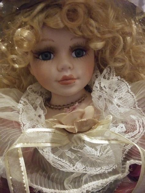 Haunted Doll, Vintage Porcelain Dolls, Antique Porcelain Dolls, Cold Hard Cash, Antique Aesthetic, Porcelain Vintage, Haunted Dolls, Old Stuff, Character Aesthetics