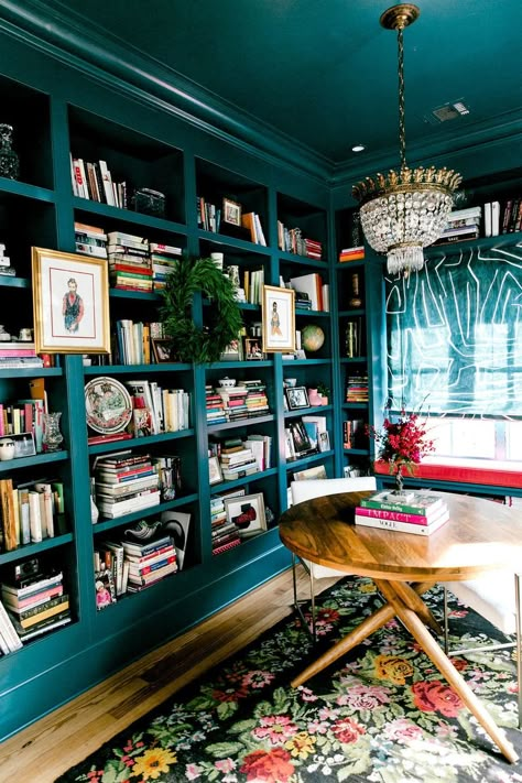 Grandmillennial Décor: 10 Easy Ways to Style the Trend Designing A Living Room, How To Start Painting, Paint Color Trends, Nostalgic Design, Painting Walls, Trending Paint Colors, Start Painting, Home Library Design, Library Design