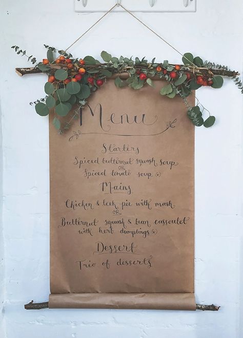 Diy Wedding Menu, Kraft Paper Wedding, Paper Table Runner, Tafel Decor, Tacky Christmas, Wedding Party Table, Wedding Crafts Diy, Christmas Menu, Gorgeous Christmas