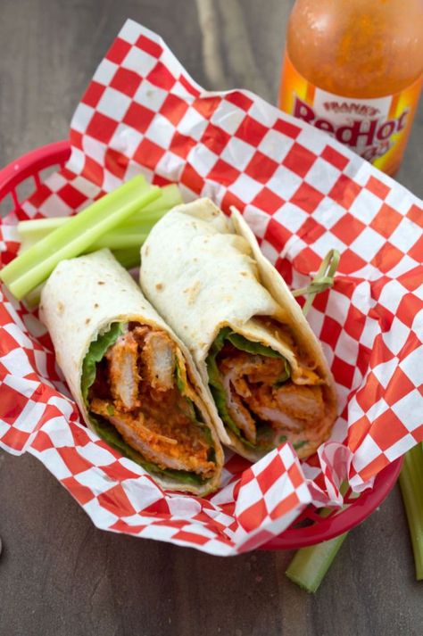 Baked Buffalo Chicken Tenders, Buffalo Chicken Wrap Recipe, Thai Chicken Wraps, Buffalo Chicken Wrap, Buffalo Chicken Tenders, Wraps Recipes Healthy, Frozen Chicken Nuggets, Recipe For Two, Buffalo Chicken Wraps