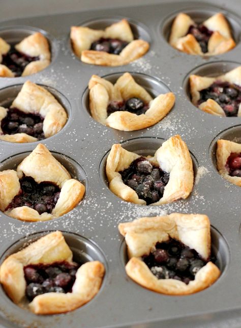 Bake Mini Muffin Tin Blueberry Tarts Blueberry Tarts, Puff Pastry Recipes Dessert, Mini Blueberry Muffins, Pastries Recipes Dessert, Puff Pastry Desserts, Blueberry Tart, Puff Pastry Tart, Muffin Tin Recipes, Blueberry Desserts