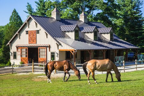 This 2,300-square-foot horse barn is absolutely packed with charm! For the horses, we built custom, rubber-matted, English-style stalls and included rubber brick aisleways throughout. Stable Exterior, Barn Blueprints, Barn Exterior Ideas, Equine Facility, Horse Business, Barn With Living Quarters, Stable Style, Backyard Barn, Horse Barn Ideas Stables