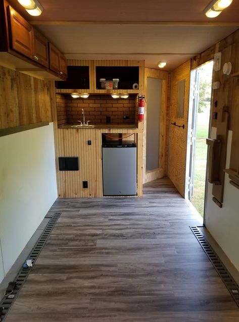 Enclosed Trailer Ideas Camping, Inclosed Trailer Diy, Enclosed Trailer Conversion Toy Hauler, Enclosed Trailer Remodel, Diy Enclosed Trailer Camper, Box Trailer Conversion, Enclosed Trailer Ideas Toy Hauler, Enclosed Trailer Camper Conversion Toy Hauler, Converted Cargo Trailer To Camper