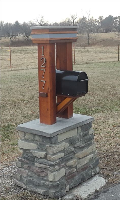 Sturdy Mailbox Ideas, Ranch Mailbox Ideas, Craftsman Mailbox Ideas, Rural Mailbox Ideas Posts, Steel Mailbox Ideas, Free Standing Mailbox Ideas, Mailbox Stand Ideas, Rural Mailbox Ideas Country, Post Mailbox Ideas