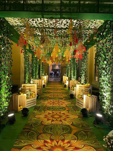 Passage Decoration, Unique Event Decor, Wedding Decorations Pictures, Small Wedding Decor, Reception Stage Decor, Home Flower Decor, Gate Decoration, Wedding Background Decoration, His Queen