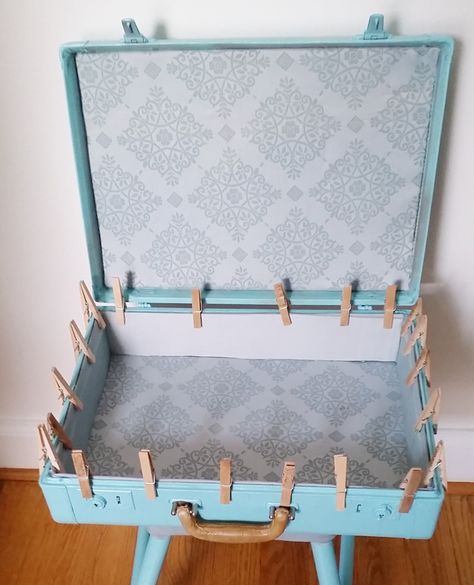 Suitcase Table Diy, Diy Vintage Suitcase, Suitcase Vanity, Suitcase Makeover, Decoupage Suitcase, Candle Holder Makeover, Vintage Suitcase Decor, Vintage Suitcase Table, Neighborhood Garage Sale