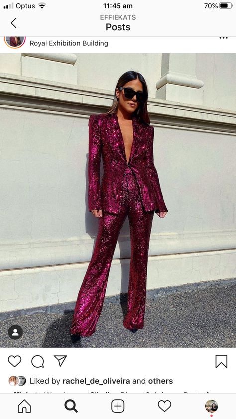 Harry Styles Fits, Pink Suits Women, Sequin Suit, Glamour Party, Skirt Inspiration, Classy Outfits For Women, Fancy Costumes, Sequin Outfit, Metal Clothing