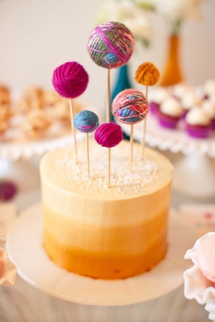 Balls Of Yarn, Ball Cake, Yarn Ideas, Torte Cupcake, Ombre Cake, Diy Cake Topper, Yarn Cake, Cake Walk, Dream Party