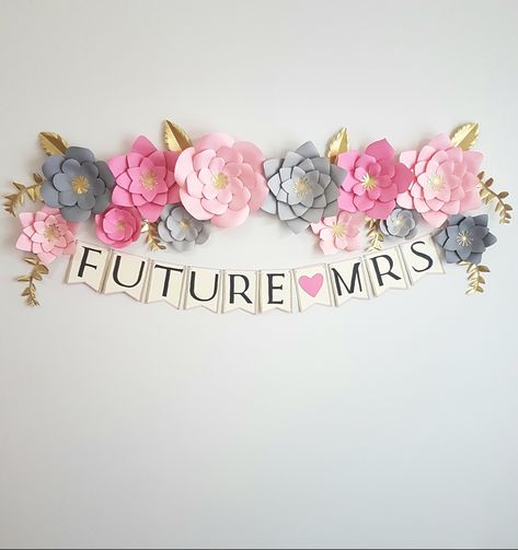 Summer Bridal Shower Ideas, Paper Flowers Diy Wedding, Wedding Shower Banners, Bridal Shower Decorations Elegant, Paper Flowers Wedding Bouquet, Diy Paper Flowers, Bridal Shower Decorations Diy, Bridal Shower Banner, Cricut Wedding