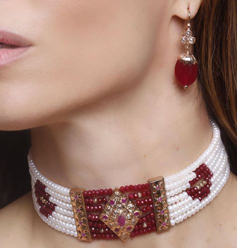 Moroccan Accessories, Moroccan Jewelry, Red Jade, Fancy Jewellery Designs, Indian Jewelry Sets, Bridal Gold Jewellery Designs, Fancy Jewellery, Red Agate, Hanging Earrings