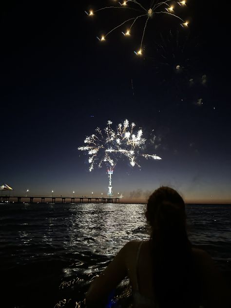 New Years Beach Pictures, Nye Aesthetics 2024, New Year’s Eve Fireworks, New Years At The Beach, Miami Summer Aesthetic, New Year Fireworks Aesthetic, New Years Eve Instagram Pictures, New Years Eve Pics, New Years Pfp