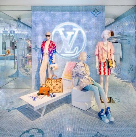 Summer Pop Up Store, Fashion Pop Up Store, Ysl Pop Up Store, Louis Vuitton Pop Up Store, Louis Vuitton Store Paris, Louis Vuitton Installation, Louis Vuitton Flagship Store, Louise Vuitton, Louis Vuitton Store