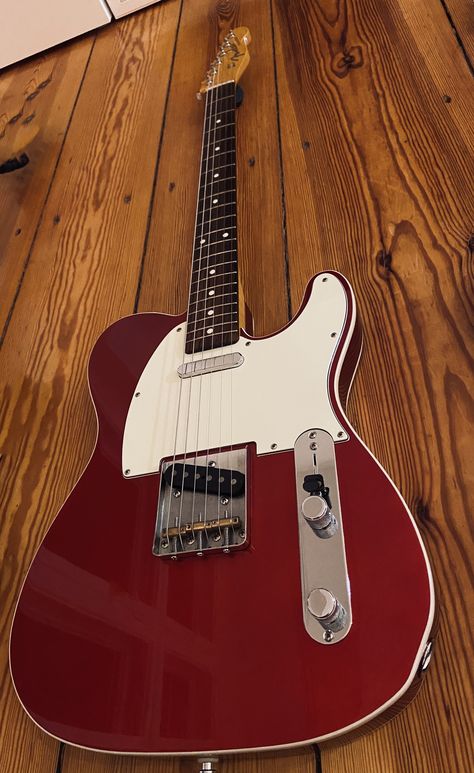 Fender '62 Custom Telecaster / Made in Japan Custom Telecaster, James Burton, Telecaster Bass, Guitar Studio, Telecaster Custom, Joe Strummer, Telecaster Thinline, Fender Telecaster Deluxe, Telecaster Deluxe