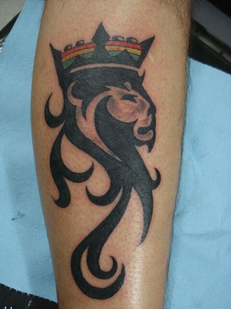 Jamaican Tattoos, Lion With A Crown, Rasta Tattoo, Small Lion Tattoo, Libra Tattoo, Rasta Lion, Leo Tattoos, Lion Tattoo Design, Lion Of Judah