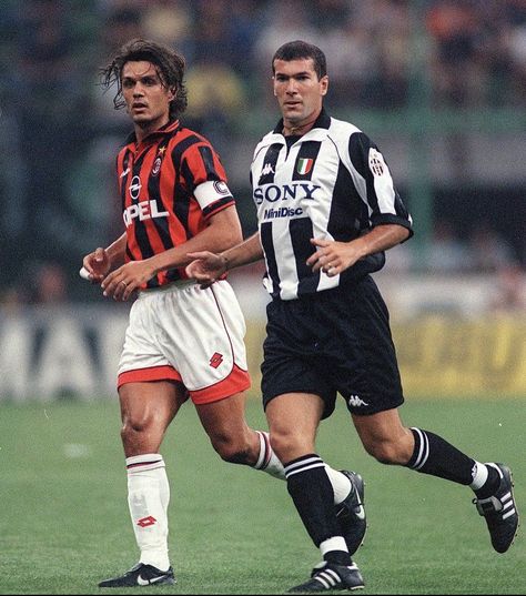 90s Men Fashion, Paolo Maldini, Sporting Legends, Soccer Photography, Football Players Images, Football Photography, Vintage Soccer, Vintage Football Shirts, Classic Football Shirts