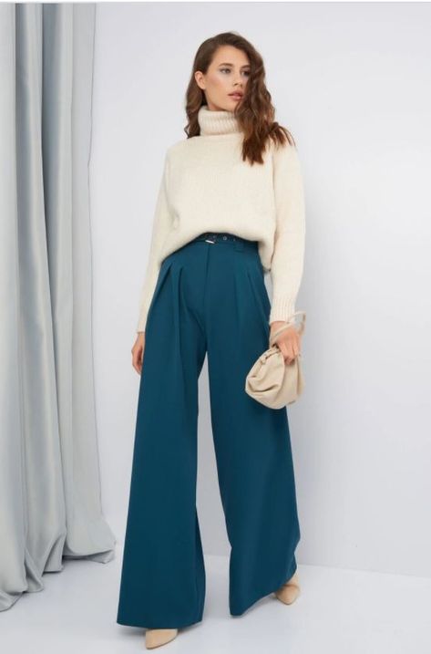 70+ Business Casual Outfits Inspiration - Boss Babe Chronicles Peacock Blue Pants Outfit, Petrol Blue Pants Outfit, Cool Toned Autumn Outfits, Beige And Turquoise Outfit, Turquoise Winter Outfit, Turquoise Blue Pants Outfit, Navy And Teal Outfit, Teal Pant Outfits, Teal Pants Outfit Fall