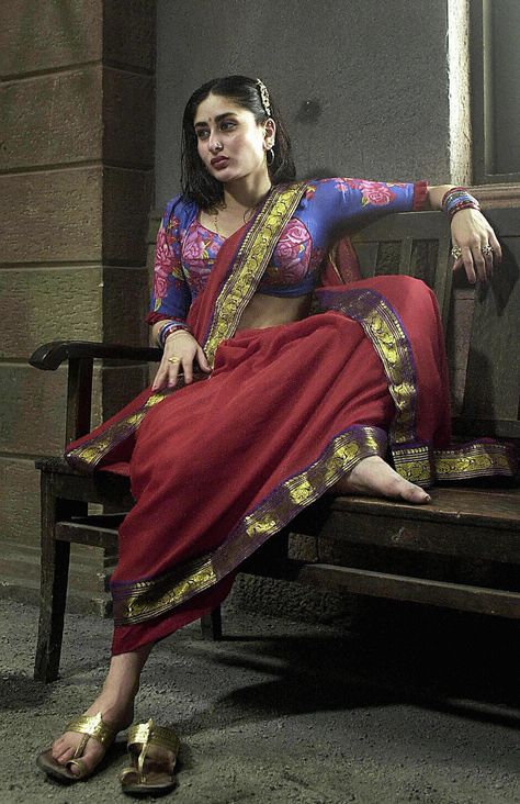 Manspreading. Kareena Kapoor Saree, Kareena Kapoor Pics, Kareena Kapoor Khan, Kareena Kapoor, Bollywood Girls, Do Better, Indian Actress Hot Pics, Indian Beauty Saree, Bollywood Fashion