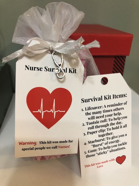 Nurse Survival Kit with Stethoscope Charm. Great Gift for Nurses Graduations or any Event. Favor4loveboutique@gmail.com Check us out on Facebook If interested in ordering. Nursing Crafts Ideas, Nurse Gift Diy, Gift Ideas For Nurses Thank You, Nurses Survival Kit Gifts Diy, Nursing Grad Party Favors, Nursing School Graduation Party Favors, Nurse Survival Kit Ideas, Lpn Graduation Gift Ideas, Nurse Survival Kit Gifts