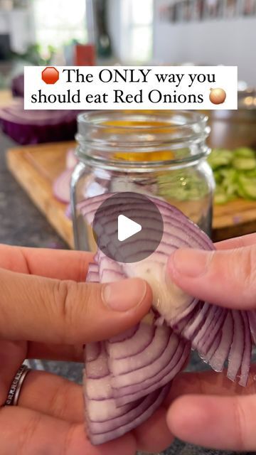 Thuy Improta on Instagram: "🌱 Follow @ministry_from_home for more  tips!

✨ Welcome to my homemade swaps series, where I guide you through creating from scratch to reduce waste, save money, and master essential homemaking skills!

Did you know Red onions pack twice as much quercetin as white onions and 14 times more than garlic? They Lower your risk of heart disease by managing cholesterol, blood pressure, and inflammation. 

Struggle to incorporate red onions into meals? 

Try these delicious pickled onions! Recipe:
- 1 red onion
- Fresh dill (optional)
- 3/4 cup raw apple cider vinegar
- 1/4 cup water
- 2-3 tbsp honey (adjust to taste)

Instructions:
1. Slice onion thinly.
2. Place all ingredients in a jar.
3. Warm vinegar, honey, and water until boiling.
4. Pour mixture over onions.
5. Vinegar Onion Recipe, How To Pickle Red Onions, Pickled Onions Recipe, Pickled Vegetables Recipe, Homemaking Skills, Red Onion Recipes, Raw Apple Cider Vinegar, Crunchy Moms, Pickled Veggies