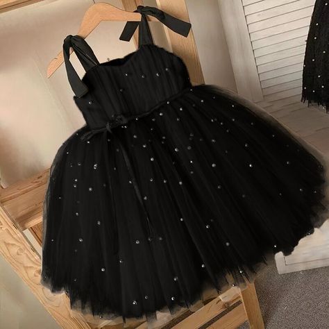 SIZE INFORMATION US Size (T=year old) Tag Size Bust/CM Length/CM 6-12M 80 25*2 50 18-24M 90 27*2 52 3T 100 29*2 55 4T 110 32*2 59 5T 120 33*2 63 1.Because of different measurement methods, Pls allow 2-3 cm error. 2.The color of the cloth may be different with the original primary for light effection.   Elegant Dress 1 Elegant Dress 2 Size: 9-12M=8024M=903T=1004T=1105T=120 Size: 9-12M=8024M=903T=1004T=1105T=120 Elegant Dress 10 Elegant Dress 11 Tutu En Tulle, Wedding Evening Gown, Baby Summer Dresses, 1st Birthday Dresses, Girls Tulle Dress, Baby Party Dress, Wedding Party Outfits, Dress Flower