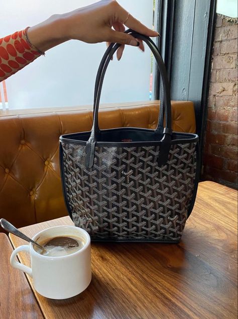 Goyard Mini Tote Outfit, Goyard Tote Bag, Goyard Tote, Aesthetic Bags, Goyard Bag, What Goes Around Comes Around, Fancy Bags, Mini Tote, New Handbags