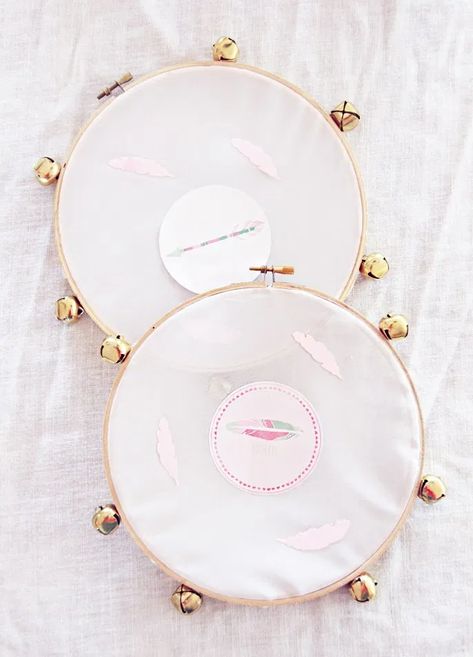 DIY Tambourines Boho Inspired - A Bubbly Life Music Instruments Kids, Music Instruments Diy, Boho Themed Party, Hoop Crafts, Instrument Craft, Homemade Musical Instruments, Diy Kid Activities, Homemade Instruments, Embroidery Hoop Crafts