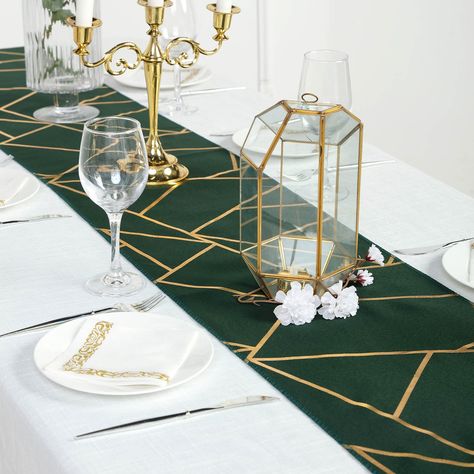 Green Quinceanera Theme, Emerald Wedding Colors, Emerald Green Wedding Theme, Green Table Runner, Green Themed Wedding, Geometric Table, Emerald Green Weddings, Quinceanera Themes, Gold Wedding Decorations