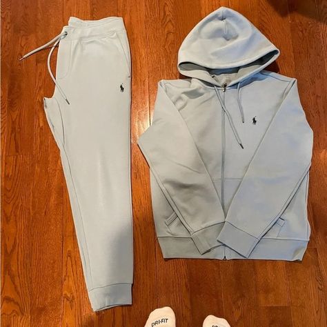 Polo Ralph Lauren Tracksuit White Polo Outfit Women, White Polo Outfit, Polo Tracksuit, Polo Ralph Lauren Tracksuit, Ralph Lauren Tracksuit, Pikachu Hoodie, Grey Tracksuit, Men Jumpsuit, Ralph Lauren Fleece