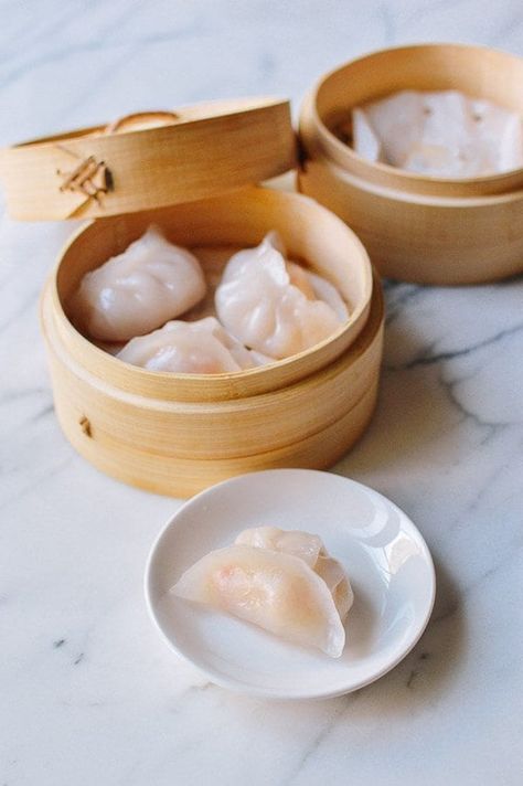 Har Gow, Dim Sum Dumplings, Dim Sum Recipes, Milk Bread Recipe, Shrimp Dumplings, Steam Recipes, Wontons, Dumpling Recipe, Woks