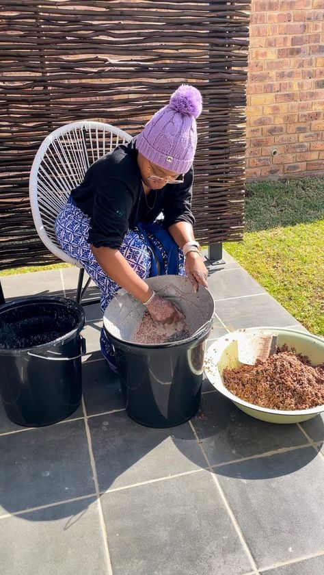 Let’s make umqombothi Ingredients King Korn 3kg Maize meal 2kg Mnati 750g Process Sunday evening 1. Sunday evening - Mix 2kg King Korn with 2kg Maize meal add cold water to make a thick paste fill the rest of the bucket with hot water so you have a warm mixture. Close the bucket, cover with a blanket and keep in a warm area for 2 days. 2. Tuesday evening - Fermenting process with be visible by a sign of bubbles and smell. Take the mixture, pour into a pot and boil the porridge for as l Umqombothi Recipe, Emakhaya Aesthetic, South African Traditional Dresses, African Traditional Wedding Dress, Africa Photography, African Traditions, All Body Workout, African Traditional Wedding, Interior Design Your Home