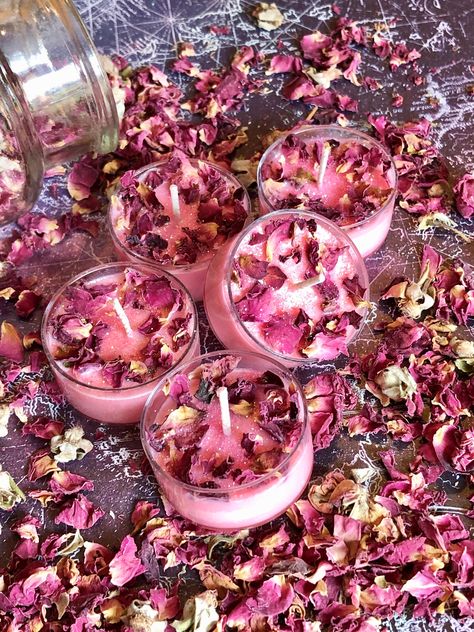 Red Rose Scented Soy Tea Lights, Botanical Tea Lights, Red Rose Candles, Rose Petal Candle by Burningtreecandle on Etsy Rose Petal Candles Diy, Rose Petal Candle, Burning Tree, Candy Cane Candle, Peppermint Candles, Herb Candles, Christmas Tree Scent, Rose Scented Candle, Botanical Tea