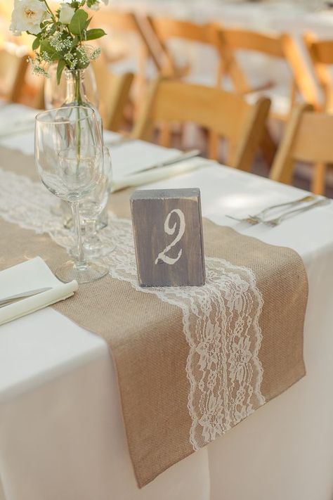 45 Chic Rustic Burlap & Lace Wedding Ideas and Inspiration | Tulle & Chantilly Wedding Blog Table Runners Wedding Round, Burlap Wedding Table, Lace Table Runner Wedding, Rustic Burlap Wedding, Burlap Lace Wedding, Lace Table Runner, Rustic Table Runners, Rustic Elegant Wedding, Lace Table Runners