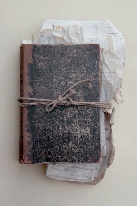 Book Object, A Series Of Unfortunate Events, Lara Croft, Old Book, Old Books, Ravenclaw, Faith Hope, Fantastic Beasts, Twine