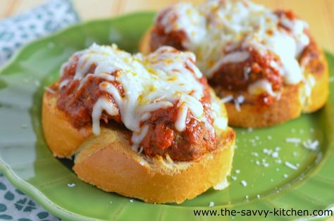 The Savvy Kitchen: Open Face Meatball Sub on Garlic Toast Meatball And Garlic Bread Tray Bake, Meatball Garlic Bread Sliders, Meatballs On Garlic Bread, Meatball Subs With Garlic Bread, Garlic Bread With Meatballs, Texas Toast Meatball Subs, Garlic Bread Meatball Bites, Open Face Meatball Subs, Meatball Subs Garlic Bread