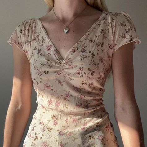 Y2k Dusty Pink Roses Patterned Fairy Core Short... - Depop Fairy Core, Rose Pattern, Short Sleeve Blouse, Dusty Rose, Dusty Pink, Fitness Inspo, Pink Roses, Pink, Pattern