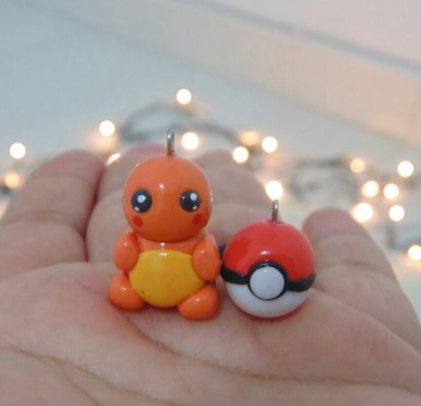 Charmander Clay, Clay Pokemon, Easy Clay Sculptures, Precious Metal Clay Jewelry, Clay Keychain, Clay Diy Projects, Clay Crafts Air Dry, Polymer Clay Jewelry Diy, Clay Mugs