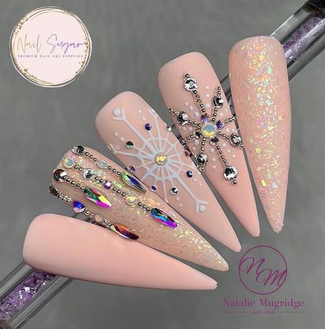 Crystal Placement On Nails, New Years Nails, New Year Art, January Nails, Holiday Nail Designs, Nail Designs Ideas, Nails Design With Rhinestones, Holiday Nail, Nails Winter