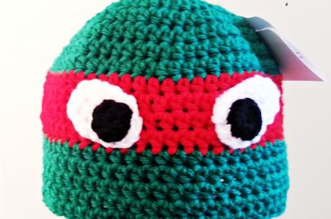 Teenage Mutant Ninja Turtles Crochet Hat (free pattern) Ninja Turtles Crochet, Turtles Crochet, Basic Crochet Hat, Crochet Hat Free Pattern, Crochet Ninja Turtle, Ninja Turtle Hat, Turtle Hat, Crochet Character Hats, Repeat Crafter Me