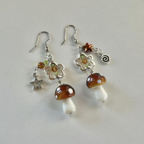 ☆ flower mushroom charm earrings ☆ silver... - Depop Cottagecore Acssesories, Glass Mushroom Earrings, Diy Mushroom Jewelry, Cottagecore Jewelry Diy, Mushroom Bead Earrings, Mushroom Earrings Diy, Charm Earrings Diy, Homemade Earrings Ideas, Mushrooms Jewelry