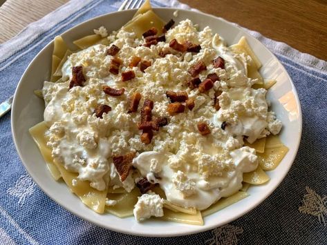 Hungarian Cottage Cheese Pasta, Hungarian Noodles With Cottage Cheese, Turos Csusza, Layered Potato Casserole, Egg Dumplings, Cheese Noodles, Cottage Cheese Pasta, Pancake Roll, Hungarian Cuisine