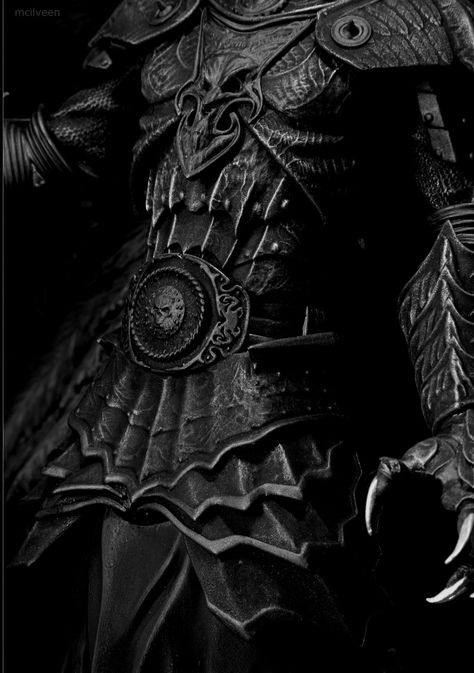 Black armor | Character inspiration soldier outfit | Royal guard uniform | Dark prince gets dressed Man In Armor, Hawke Dragon Age, Yennefer Of Vengerberg, Fantasy Aesthetic, High Fantasy, Medieval Fantasy, Dark Souls, Dragon Age, The Villain