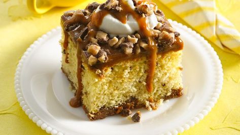 Ooey Gooey Caramel Cake Recipe - BettyCrocker.com Caramel Cake Recipe, Betty Crocker Cake, Gooey Caramel, Gourmet Cakes, Fun Cakes, Pecan Cake, Caramel Cake, Caramel Recipes, Ooey Gooey