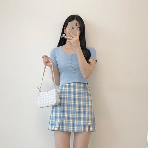 Blue Outfit Korean, Pastel Blue Outfit, Outfit Botas, Blue Clothes, Outfit Korean, Korean Casual Outfits, Easy Trendy Outfits, Ulzzang Fashion, Blue Outfit