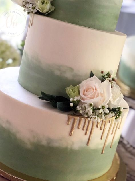 Cake Designs Sage Green, Sage Green Wedding Ideas, Cake With Greenery, Green Wedding Ideas, Blush Wedding Cakes, Green Wedding Cake, Green Ideas, Green Cake, Green Themed Wedding