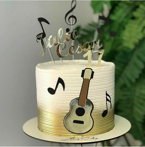 Guitar Birthday Cakes, Musical Cake, Bolo Musical, Music Themed Cakes, Music Cake, Guitar Cake, Cake Show, Buttercream Cake Decorating, New Cake