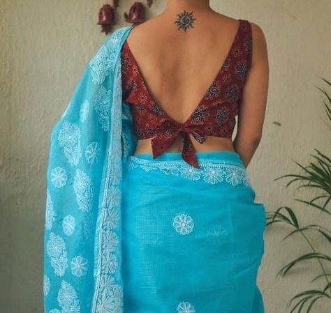 Back Bow Blouse Design, Brocade Blouse Designs, Sleeveless Blouse Designs, Cotton Saree Blouse Designs, Simple Saree Designs, Backless Blouse Designs, New Saree Blouse Designs, Traditional Blouse Designs, Fashionable Saree Blouse Designs